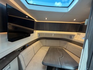 Sea Ray 400 SLX OB 51 2020 Sea Ray 400 SLX OB 52
