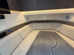 Sea Ray 400 SLX OB 52 2020 Sea Ray 400 SLX OB 53