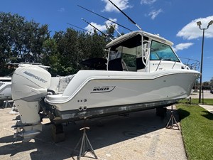 Boston Whaler 315 CONQUEST 1 2018 Boston Whaler 315 CONQUEST 2