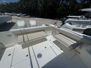 Boston Whaler 315 CONQUEST 10 2018 Boston Whaler 315 CONQUEST 11