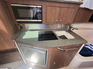 Boston Whaler 315 CONQUEST 34 2018 Boston Whaler 315 CONQUEST 35