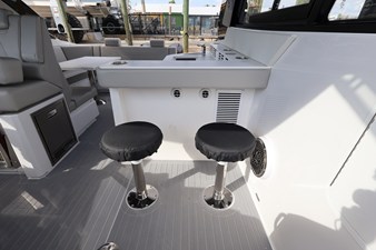 Cruisers Yachts 42 GLS Outboard 20 2026 Cruisers Yachts 42 GLS Outboard 21