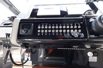 Cruisers Yachts 42 GLS Outboard 26 2026 Cruisers Yachts 42 GLS Outboard 27