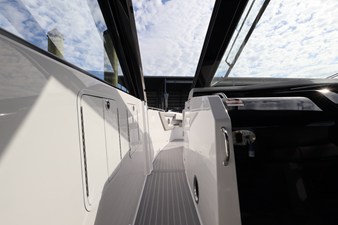 Cruisers Yachts 42 GLS Outboard 40 2026 Cruisers Yachts 42 GLS Outboard 41