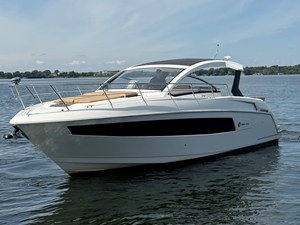 Cruisers Yachts 390 EXPRESS COUPE 0 2015 Cruisers Yachts 390 EXPRESS COUPE 1