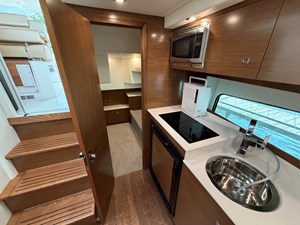 Cruisers Yachts 390 EXPRESS COUPE 12 2015 Cruisers Yachts 390 EXPRESS COUPE 13