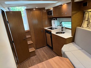 Cruisers Yachts 390 EXPRESS COUPE 13 2015 Cruisers Yachts 390 EXPRESS COUPE 14