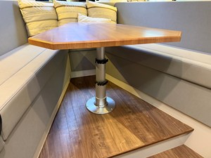 Cruisers Yachts 390 EXPRESS COUPE 17 2015 Cruisers Yachts 390 EXPRESS COUPE 18