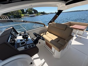 Cruisers Yachts 390 EXPRESS COUPE 36 2015 Cruisers Yachts 390 EXPRESS COUPE 37