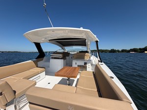 Cruisers Yachts 390 EXPRESS COUPE 40 2015 Cruisers Yachts 390 EXPRESS COUPE 41