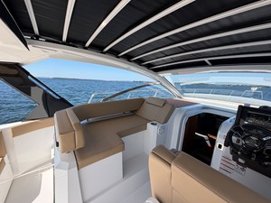 Cruisers Yachts 390 EXPRESS COUPE 56 2015 Cruisers Yachts 390 EXPRESS COUPE 57