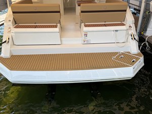 Cruisers Yachts 390 EXPRESS COUPE 62 2015 Cruisers Yachts 390 EXPRESS COUPE 63