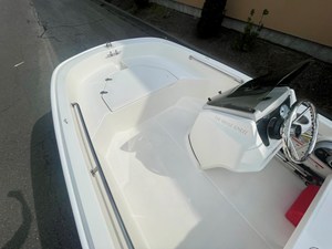 2027 Boston Whaler 130 Super Sport 8