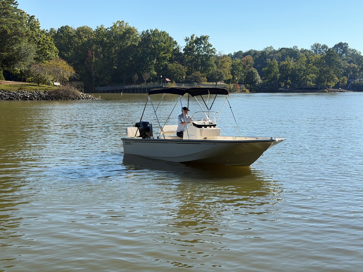 2027 Boston Whaler 170 Montauk 5