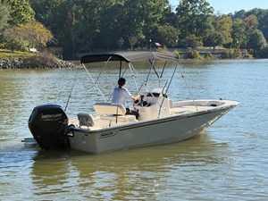 2027 Boston Whaler 170 Montauk 8