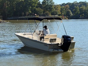 2027 Boston Whaler 170 Montauk 11