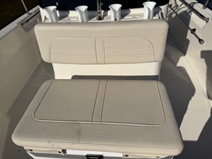 2027 Boston Whaler 170 Montauk 17