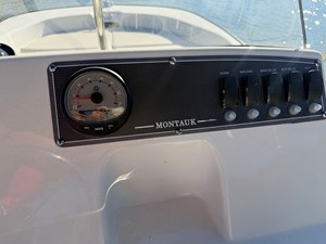2027 Boston Whaler 170 Montauk 19