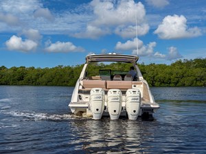 Sea Ray SLX 400 OB 6 2019 Sea Ray SLX 400 OB 7