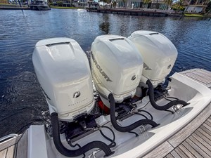 Sea Ray SLX 400 OB 8 2019 Sea Ray SLX 400 OB 9