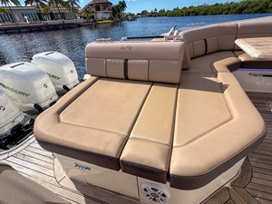 Sea Ray SLX 400 OB 11 2019 Sea Ray SLX 400 OB 12
