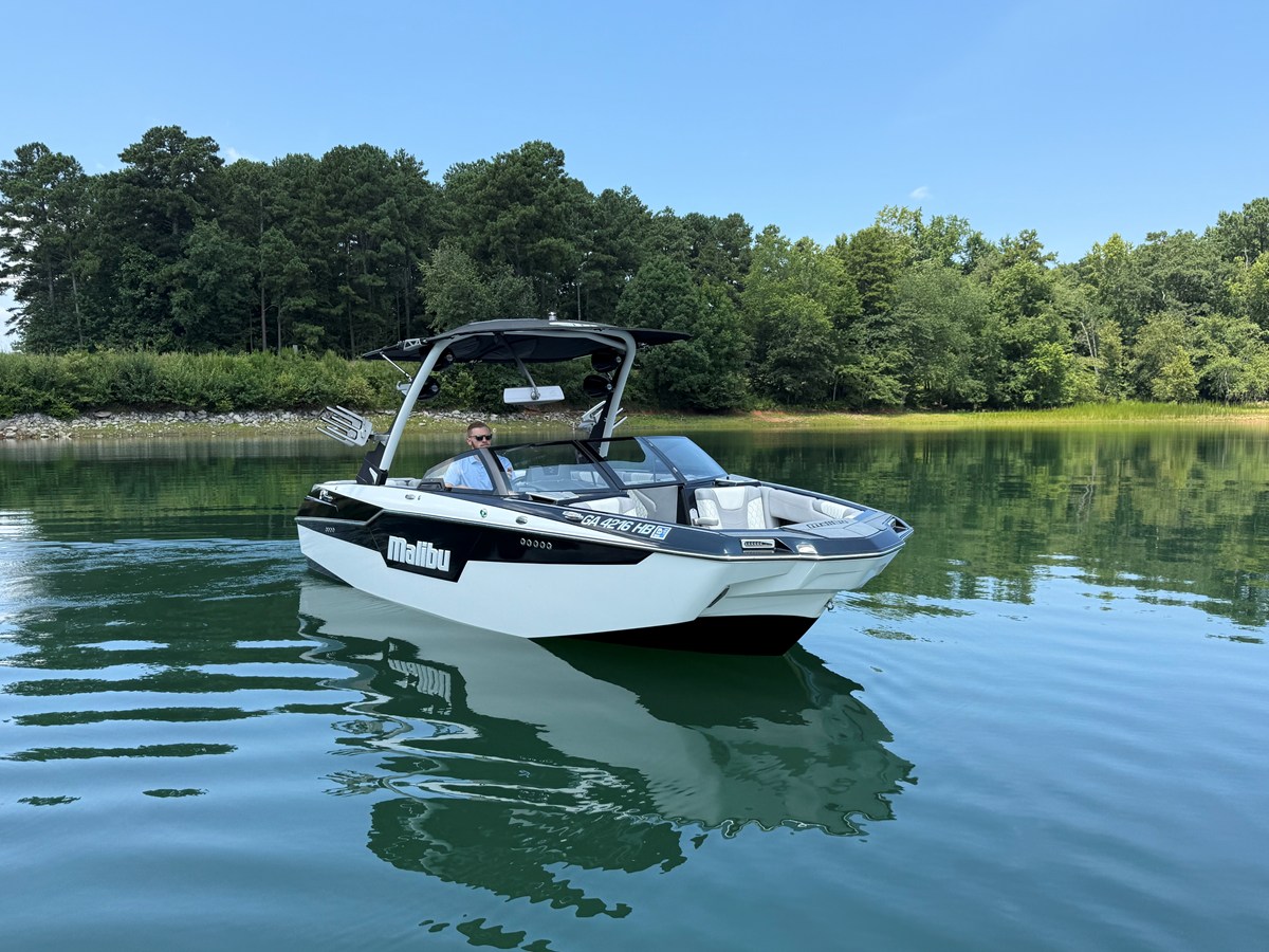 2022 Malibu M220 2