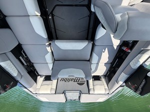 2022 Malibu M220 20