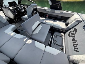 2022 Malibu M220 21