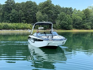2022 Malibu M220 41