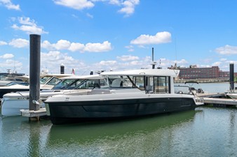 Cruisers Yachts 38 VTR EC 4 2026 Cruisers Yachts 38 VTR EC 5