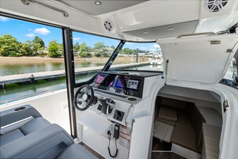 Cruisers Yachts 38 VTR EC 25 2026 Cruisers Yachts 38 VTR EC 26