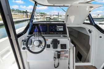 Cruisers Yachts 38 VTR EC 26 2026 Cruisers Yachts 38 VTR EC 27