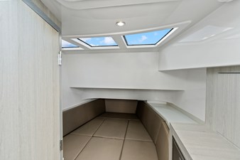 Cruisers Yachts 38 VTR EC 33 2026 Cruisers Yachts 38 VTR EC 34