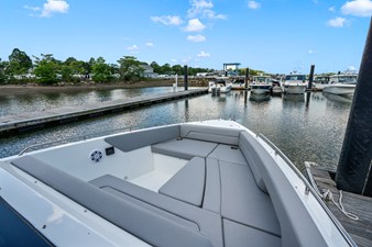 Cruisers Yachts 38 VTR EC 36 2026 Cruisers Yachts 38 VTR EC 37