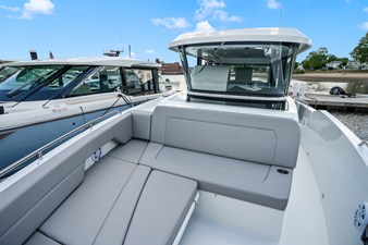 Cruisers Yachts 38 VTR EC 38 2026 Cruisers Yachts 38 VTR EC 39