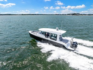 Cruisers Yachts 38 VTR EC 43 2026 Cruisers Yachts 38 VTR EC 44