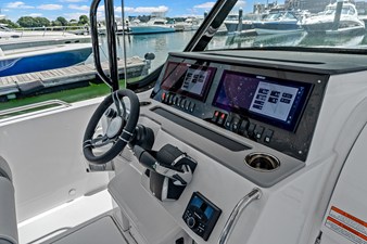 Cruisers Yachts 38 VTR 16 2026 Cruisers Yachts 38 VTR 17