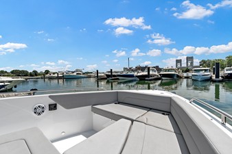 Cruisers Yachts 38 VTR 32 2026 Cruisers Yachts 38 VTR 33