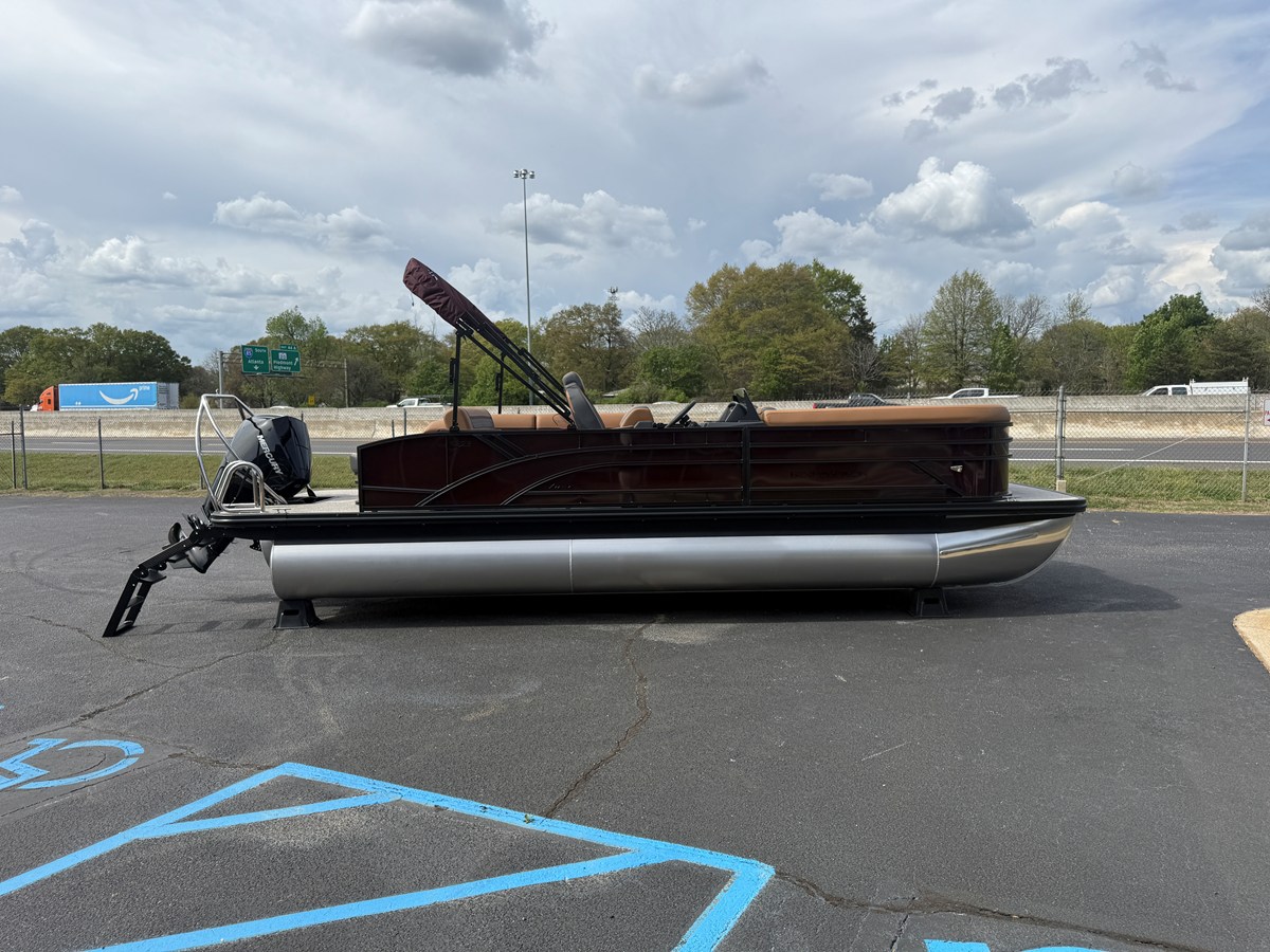 2026 Bennington 23 SSB LUXE 4