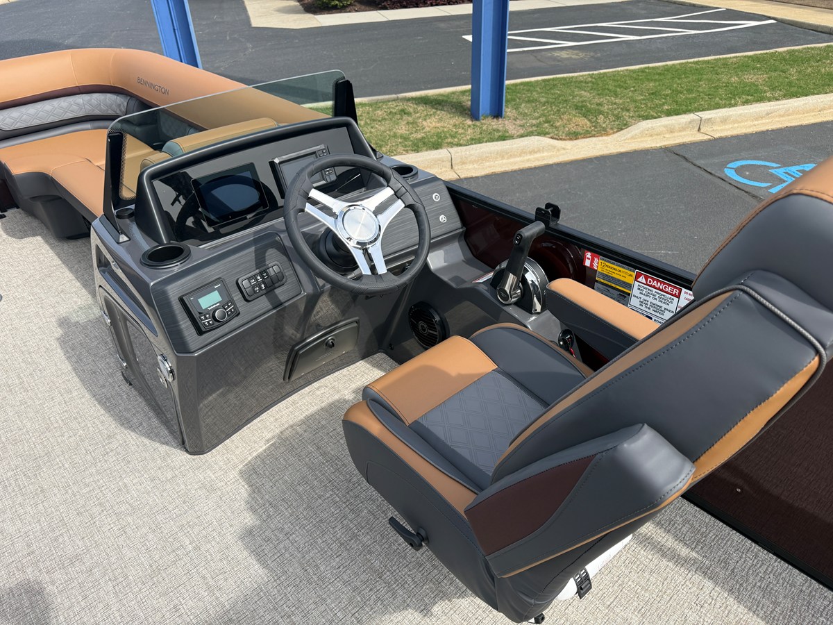 2026 Bennington 23 SSB LUXE 8