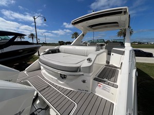 Sea Ray SLX 310 Outboard 6 2023 Sea Ray SLX 310 Outboard 7