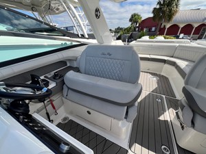 Sea Ray SLX 310 Outboard 19 2023 Sea Ray SLX 310 Outboard 20