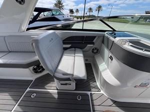 Sea Ray SLX 310 Outboard 25 2023 Sea Ray SLX 310 Outboard 26