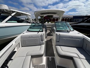 Sea Ray SLX 310 Outboard 33 2023 Sea Ray SLX 310 Outboard 34