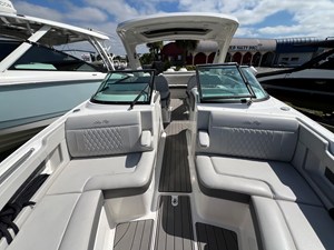 Sea Ray SLX 310 Outboard 34 2023 Sea Ray SLX 310 Outboard 35