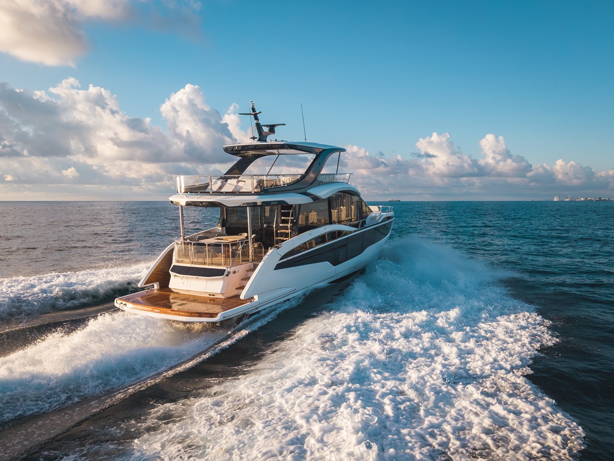 2027 Galeon 620 FLY 12