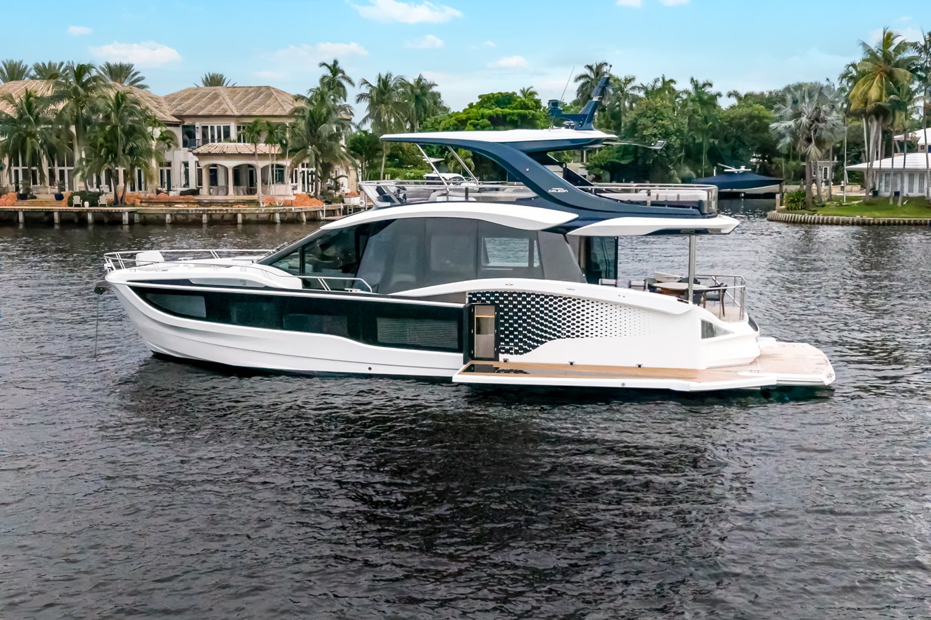 2027 Galeon 620 FLY 21