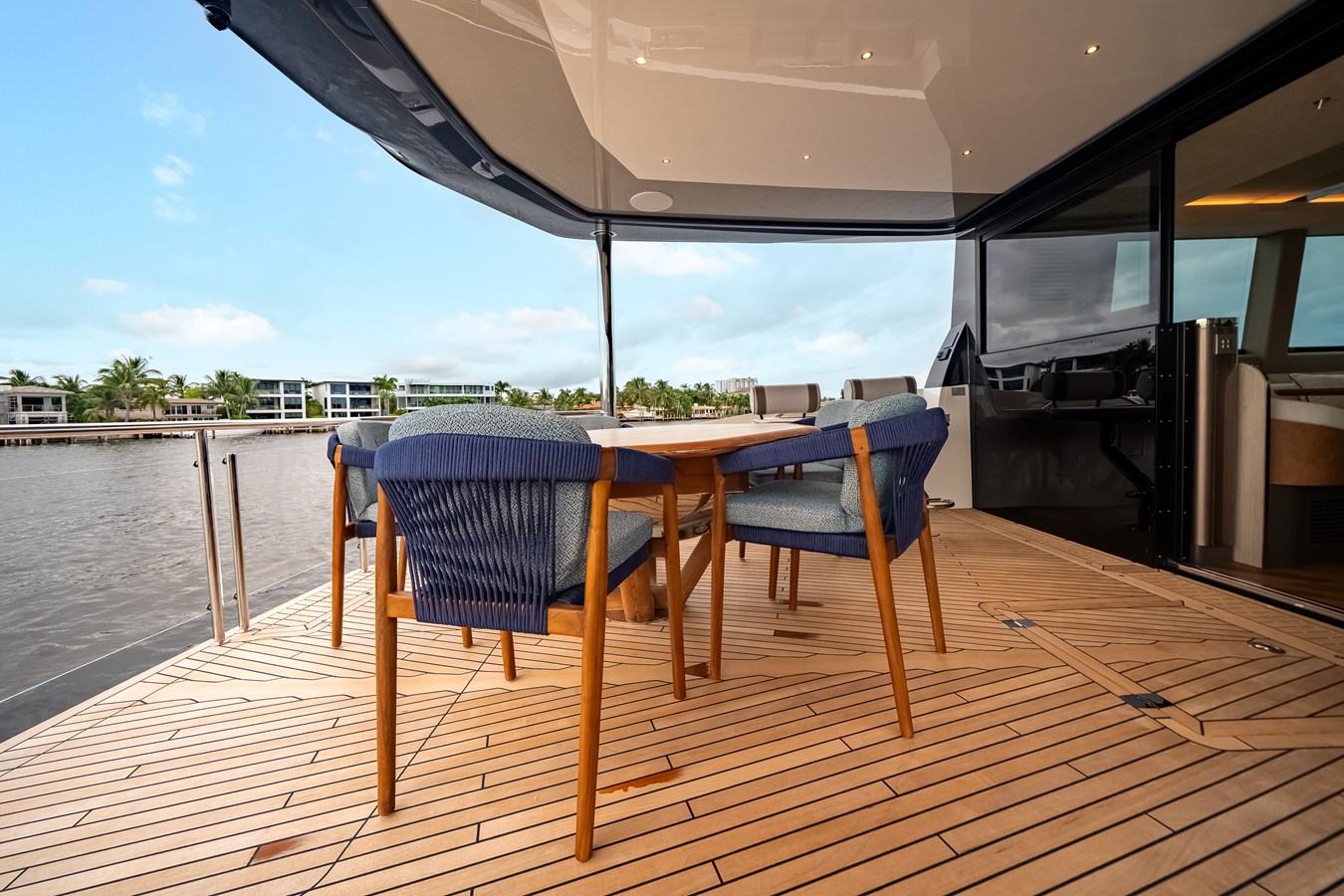 2027 Galeon 620 FLY 59