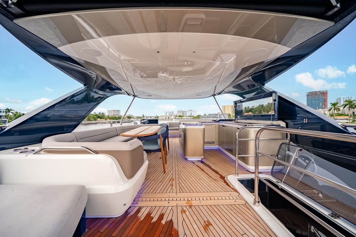 2027 Galeon 620 FLY 63