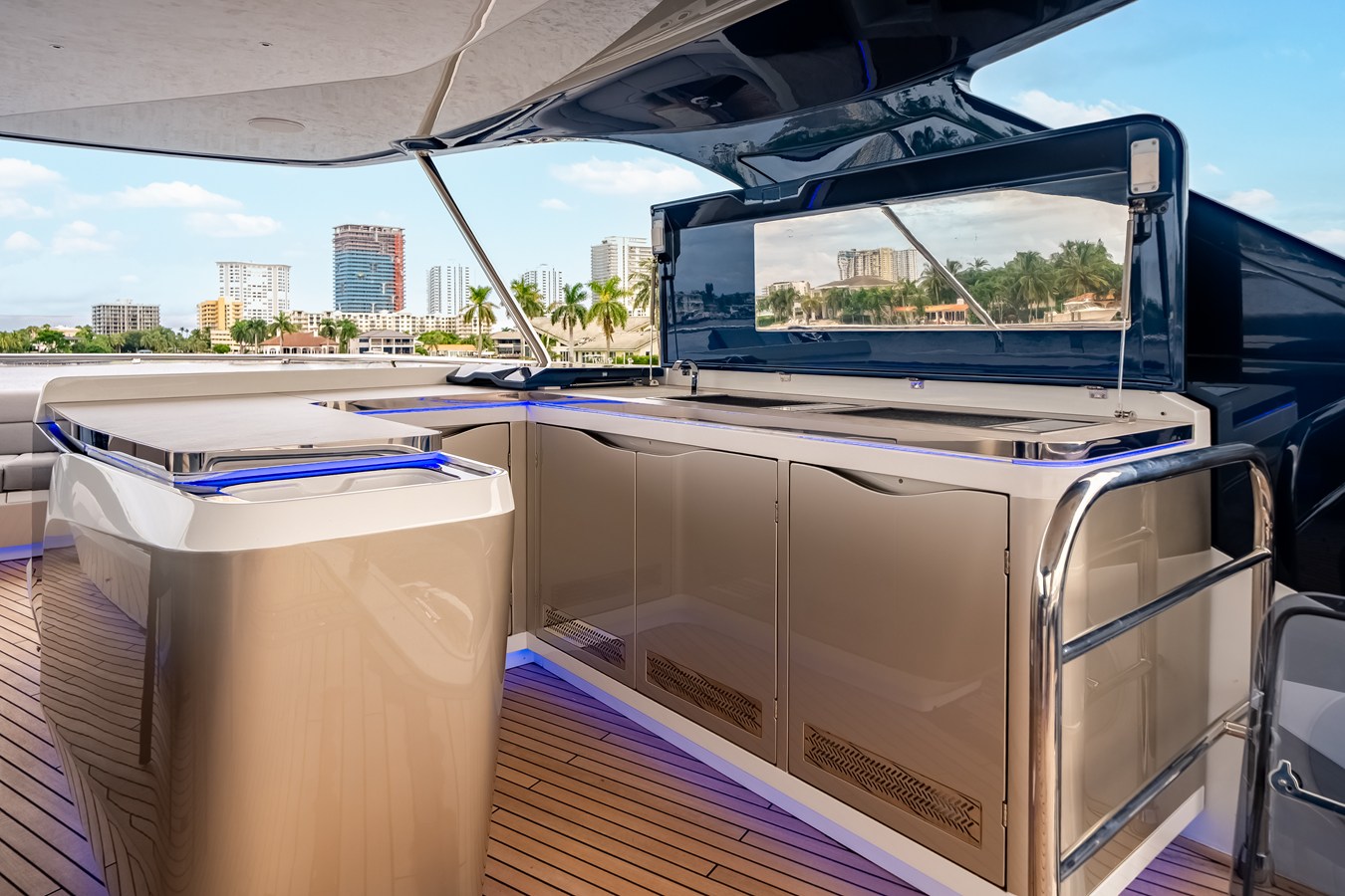 2027 Galeon 620 FLY 65